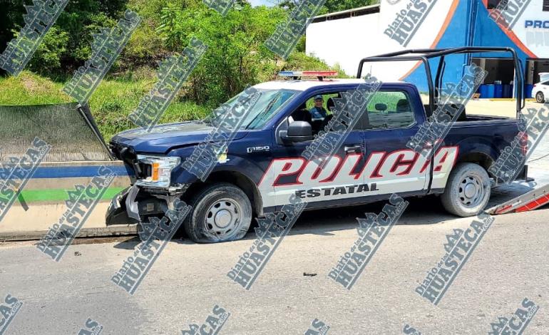 En El Moreno Estatales chocaron contra el camellón