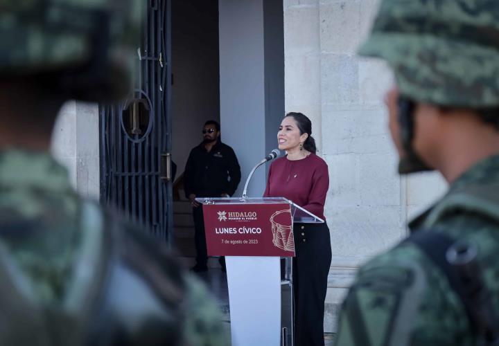 Encabezó Sebiso ceremonia de lunes cívico