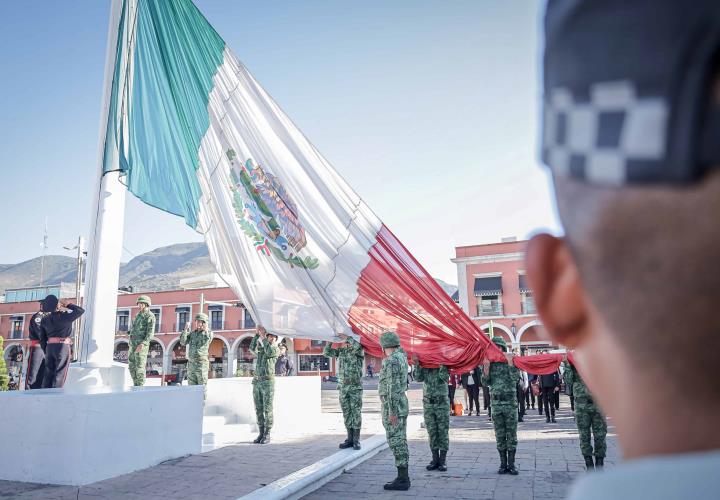 Encabezó Sebiso ceremonia de lunes cívico