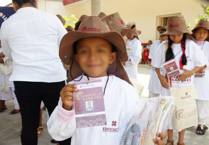 SEPH incorporó a niñas y niños de Calnali, Acaxochitlán y Atlapexco al programa Cazadores de Saberes