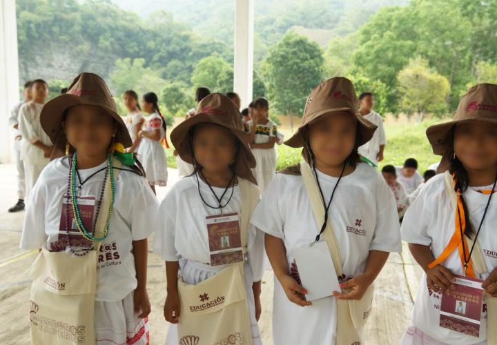 SEPH incorporó a niñas y niños de Calnali, Acaxochitlán y Atlapexco al programa Cazadores de Saberes