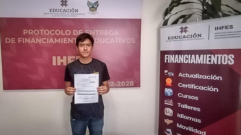 Facilita Gobierno de Hidalgo movilidad internacional a estudiantes de la UPMH para realizar proyecto aeronáutico