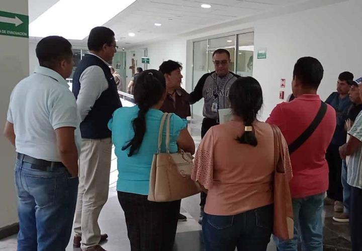 Pobladores de Xochiatipan solicitan médico para el Centro de Salud 