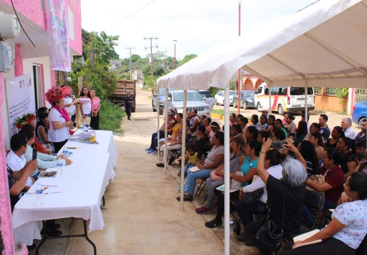 Titular del IHM firmó un convenio con la Presidencia de Huautla