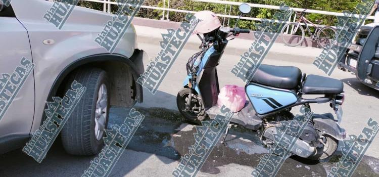 Camioneta chocó contra motociclista en la México-Tampico
