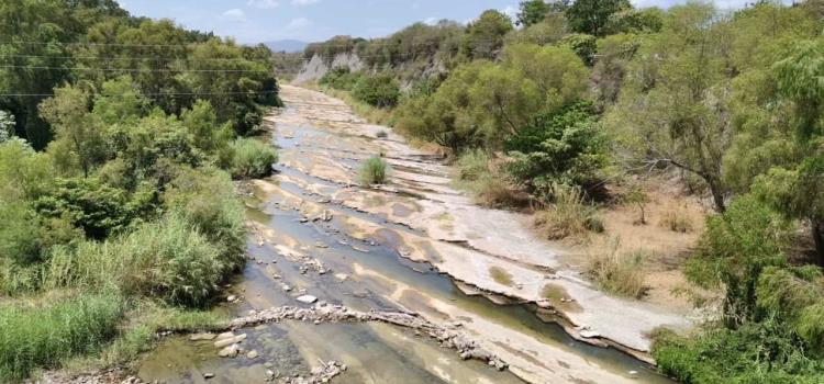 A punto de morir está el río Valles