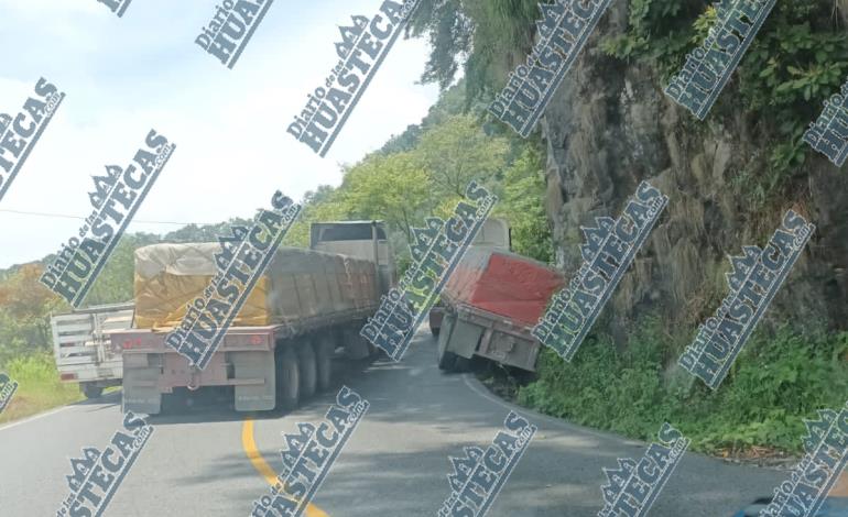 Tráiler se accidentó en la México-Tampico