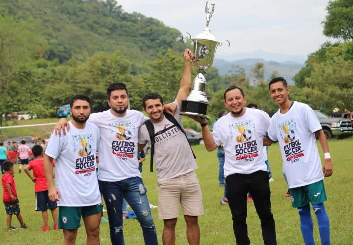 Intercov campeón en futbol de Chapulhuacán