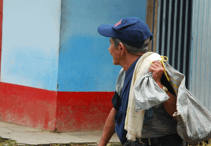 70% de los abuelos son abandonados 