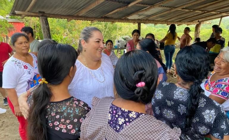 Capacitan a mujeres en la preparación de alimentos saludables