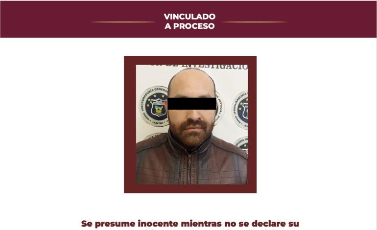 Por uso ilícito de facultades y atribuciones, en perjuicio de Nopala de Villagrán, fue vinculada a proceso una persona de iniciales L. E. C. G.