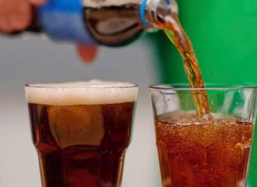 El alza a refrescos pegará a tienditas