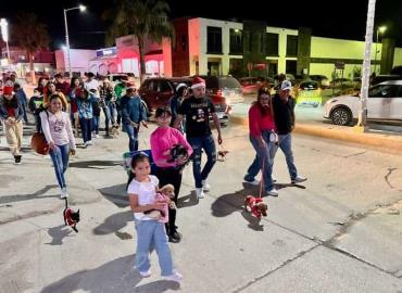 Hubo desfile de mascotas