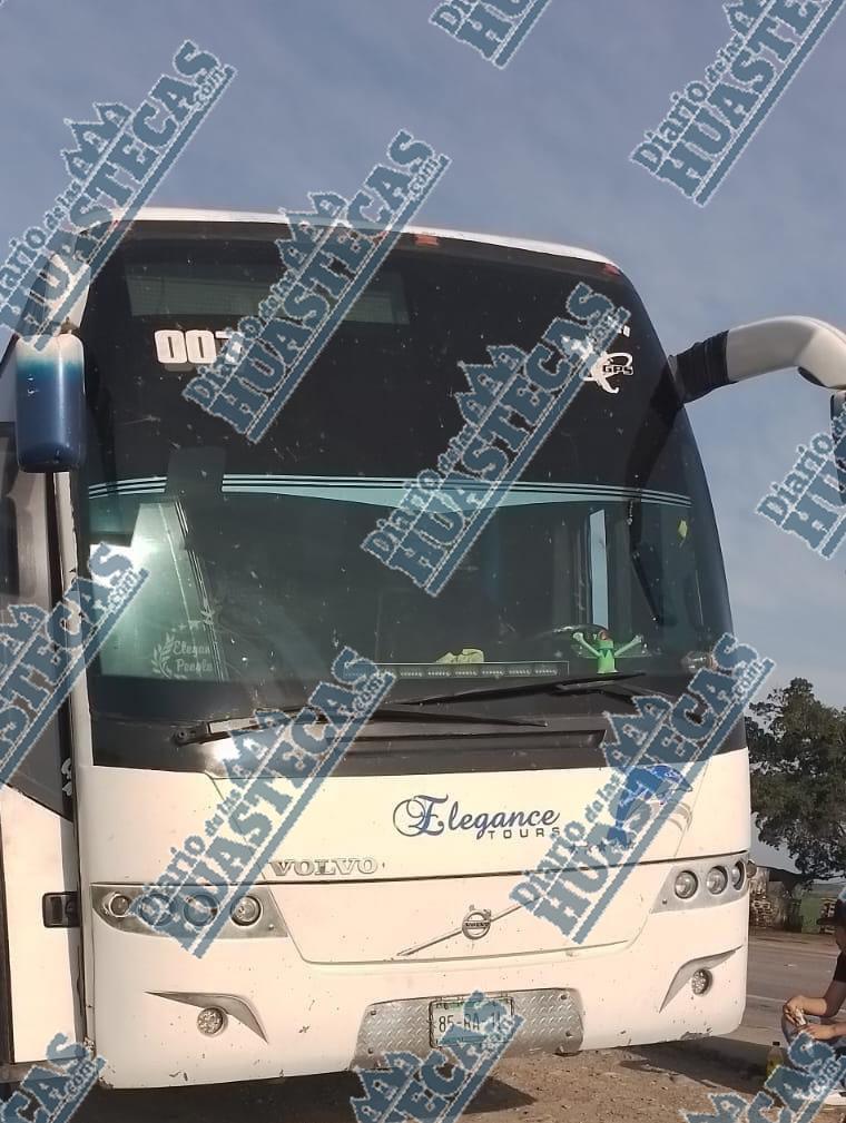 Conductor se llevó a pasajeros de parranda