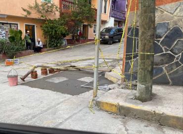 Vialidad obstruida por obra en vía 