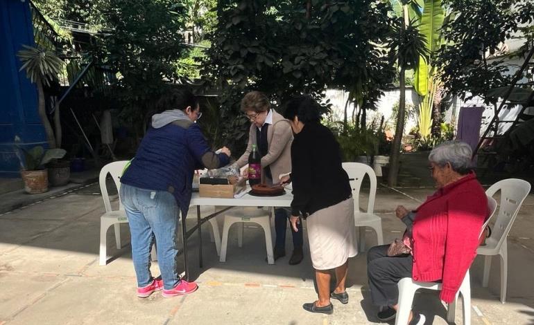 Realizan talleres para los adultos mayores