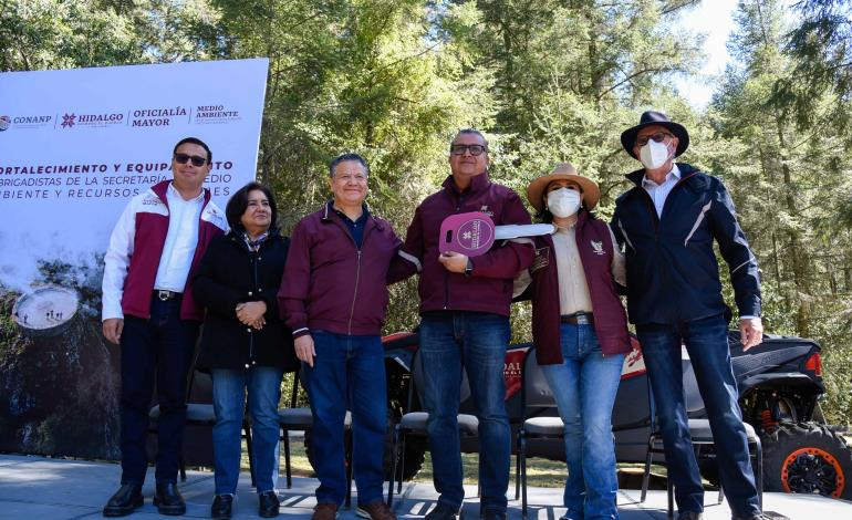 Destaca Menchaca Salazar compromiso de brigadistas y guardabosques