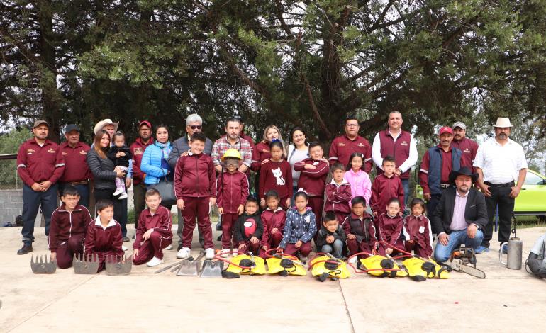 Pide Semarnath a estudiantes prevenir incendios forestales