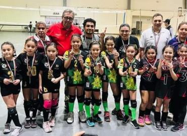 Quichanes bicampeones en Nacional de Micro Voleibol