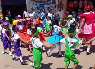 Realizaron tradicional desfile de Primavera 