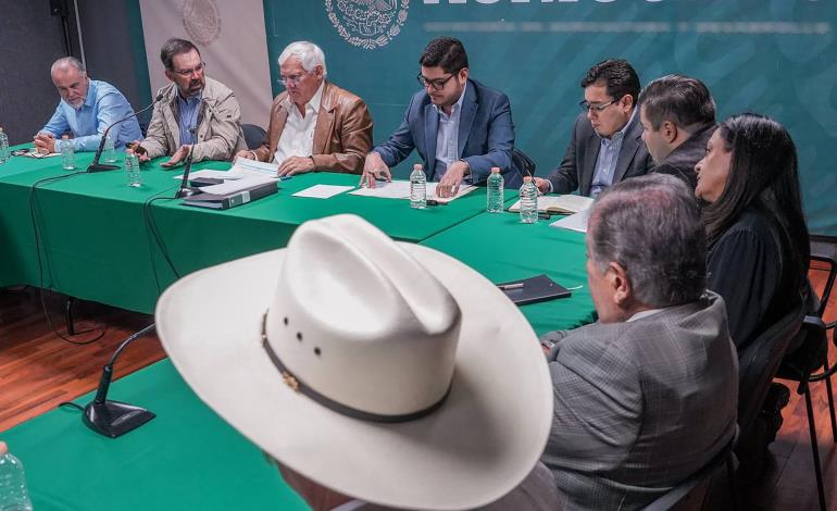 Reunión con productores de leche