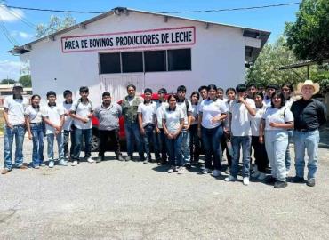 Visitaron facultad de veterinaria 