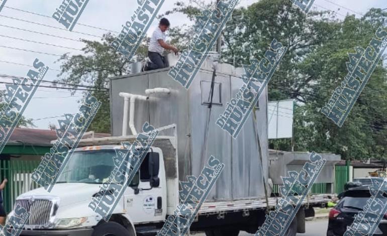 Camión destrozó cableado de luz