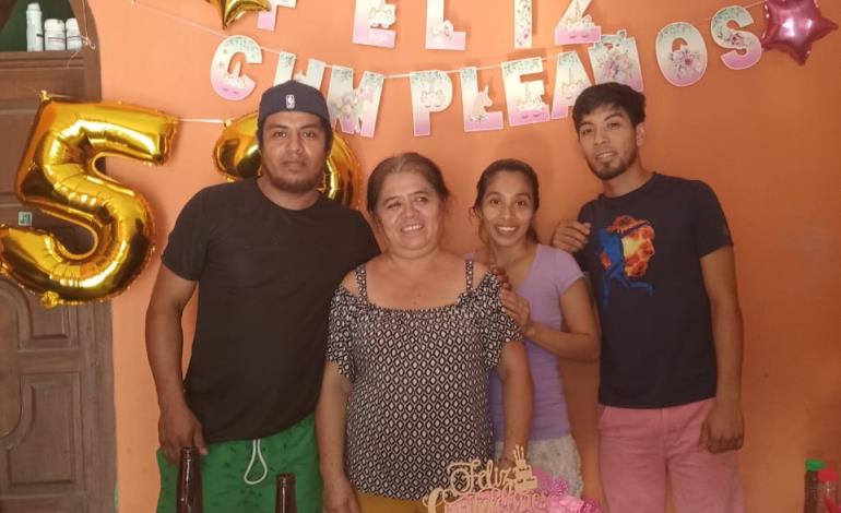 Rosalba González Santana Celebra un Año Más de Vida