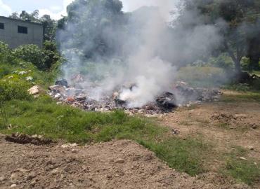 Las quemas de basura generan un gran peligro en Tampacán