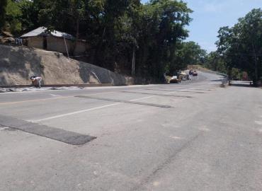 Topes en la supercarretera Valles-Tamazunchale generan polémica