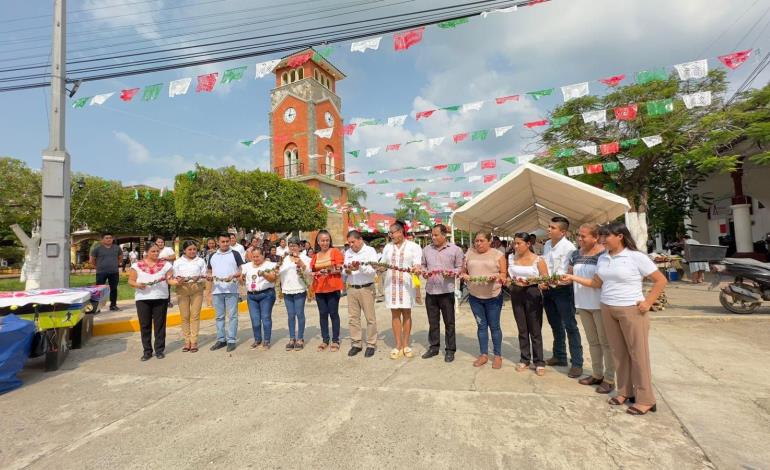 Alcalde inauguró corredor artesanal 