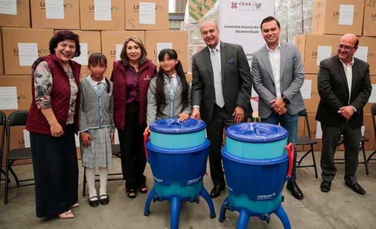 IHE y CEAA entregaron purificadores de agua a planteles de educación básica