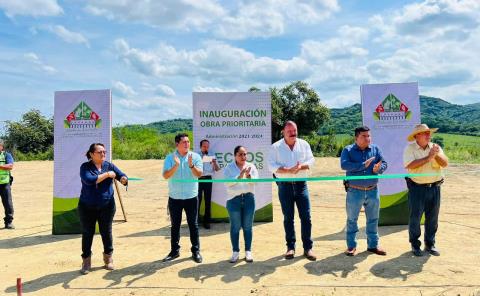 Inauguró Presidente primera etapa de la central camionera