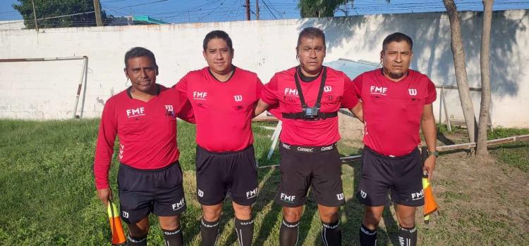 Arbitraje de lujo en la final de fut 