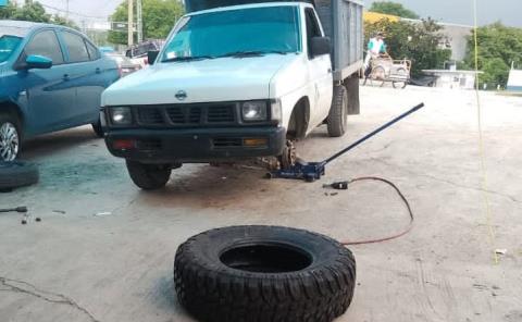 Robaron camioneta en San Felipe Orizatlán