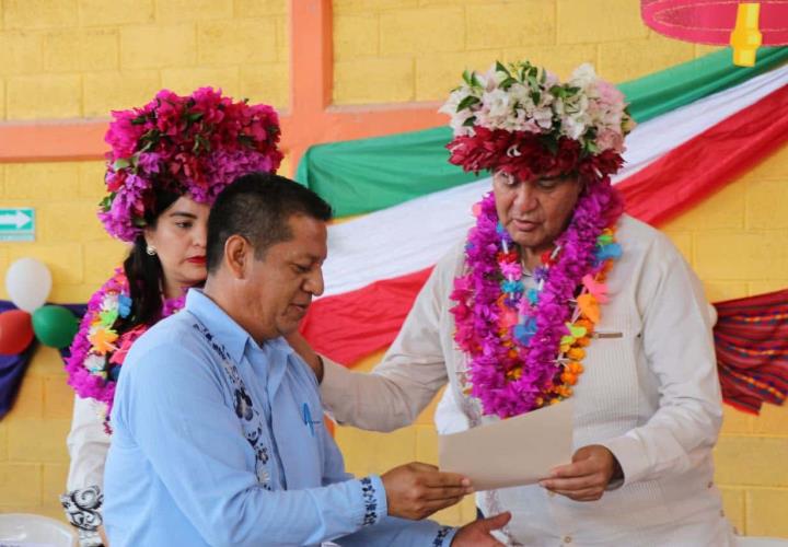 Titular de la SEPH recorrió escuelas de Huazalingo y Tlanchinol