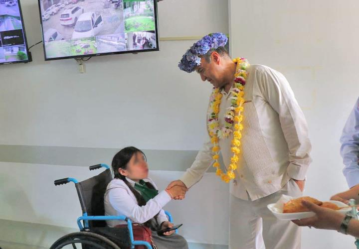 Titular de la SEPH recorrió escuelas de Huazalingo y Tlanchinol