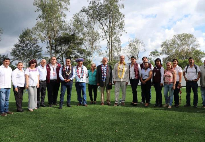 Titular de la SEPH recorrió escuelas de Huazalingo y Tlanchinol