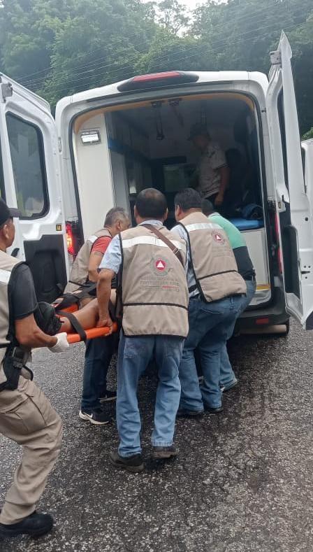 Mujer se desmaya en su domicilio