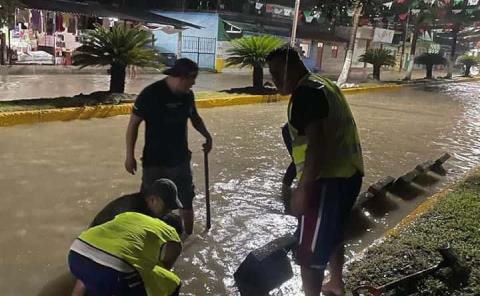 Protección Civil realizó desazolve de cunetas y alcantarillas 
