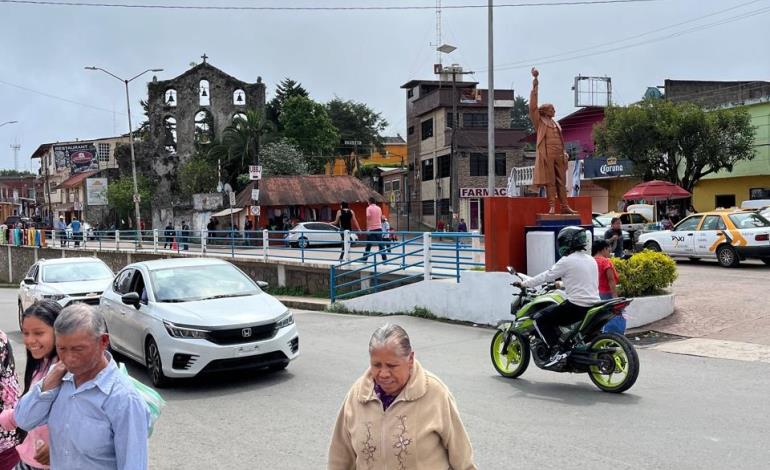 Pobladores se quejan de la CFE