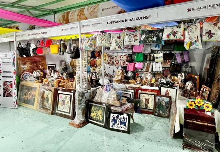 Colocan stand de artesanías penitenciarias en la Feria de San Francisco Pachuca Hidalgo 2024