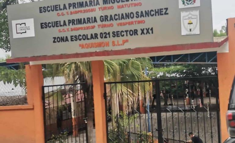 Denuncian irregularidades con autoridades educativas