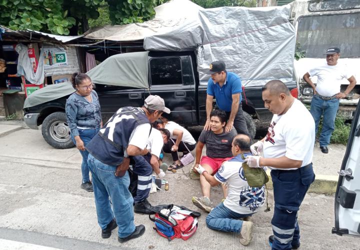 Dos heridos en accidente de motocicleta