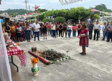 Realizaron ofrenda a San Miguel Arcángel