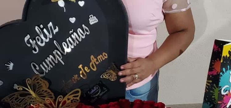 Sorpresas para Eliza Espinoza 