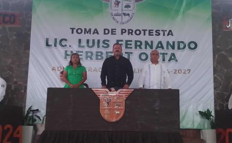 Luis Fernando se comprometió a seguir trabajando por el bienestar del pueblo