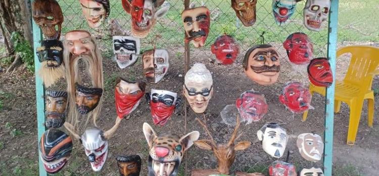 Venta de máscaras una gran tradición 