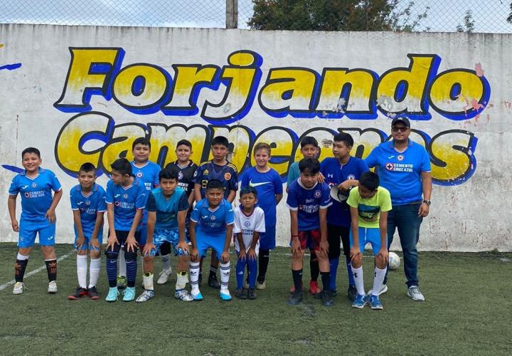 Gran torneo infantil de futbol con causa en Chapulhuacán