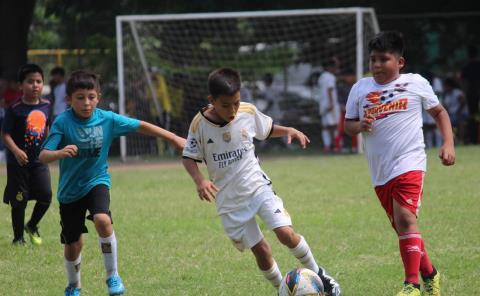 El Porvenir venció a la Sierrita en fut infantil A
